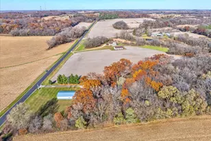 1736 Washington Rd, Stoughton, WI 53589 - Photo 11