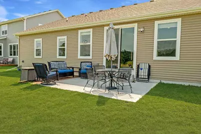 2006 Autumn Lake Parkway, Madison, WI 53718 - Photo 9