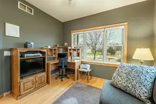 5153 Ninebark Dr, Fitchburg, WI 53711 - Photo 5