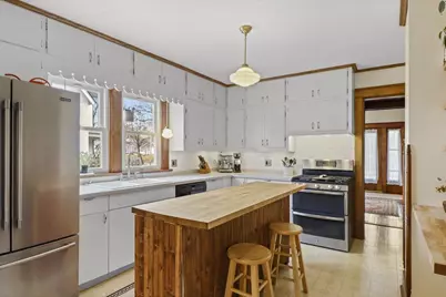 351 S Madison Street, Janesville, WI 53536 - Photo 9