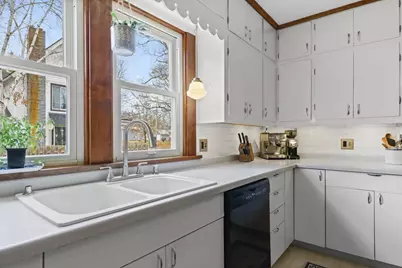 351 S Madison Street, Janesville, WI 53536 - Photo 11