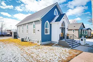 712 La Crosse St, Mauston, WI 53948 - Photo 1