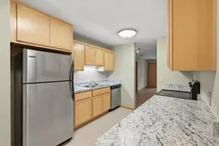 8206 Starr Grass Dr, Madison, WI 53719 - Photo 7