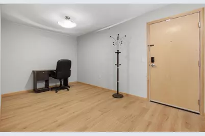 8206 Starr Grass Drive #204, Madison, WI 53719 - Photo 9