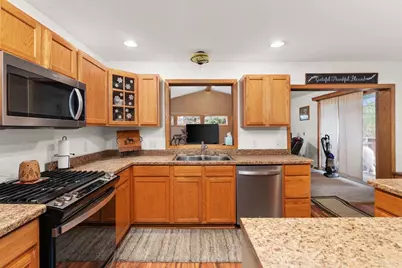 1713 E Howard Drive, Edgerton, WI 53534 - Photo 17