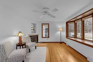 5449 Old Middleton Rd, Madison, WI 53705 - Photo 9