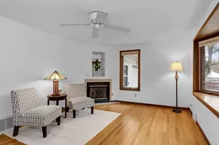 5449 Old Middleton Rd, Madison, WI 53705 - Photo 7