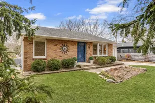 5449 Old Middleton Rd, Madison, WI 53705 - Photo 3