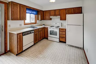 931 S Gammon Road, Madison, WI 53719 - Photo 11