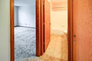 931 S Gammon Rd, Madison, WI 53719 - Photo 23