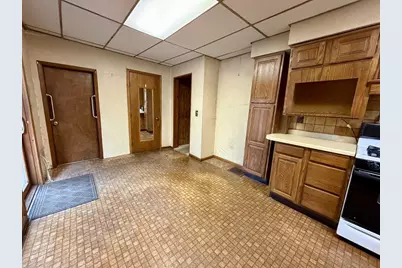 228 N Pearl Street, Janesville, WI 53548 - Photo 9