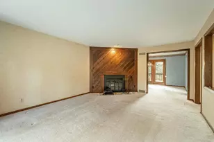 1705 Camelot Dr, Madison, WI 53705 - Photo 7