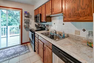 7813 Tree Ln, Madison, WI 53717 - Photo 7