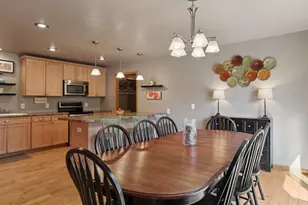 919 Lochmoore Dr, Waunakee, WI 53597 - Photo 17