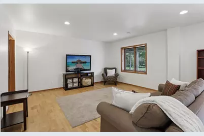 919 Lochmoore Drive, Waunakee, WI 53597 - Photo 35