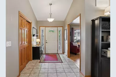 919 Lochmoore Drive, Waunakee, WI 53597 - Photo 9