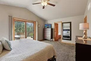 919 Lochmoore Dr, Waunakee, WI 53597 - Photo 23