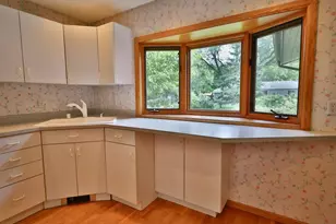 713 Redland Dr, Madison, WI 53714 - Photo 7