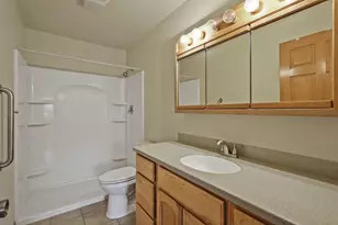 402 Matterhorn Dr, Verona, WI 53593 - Photo 19