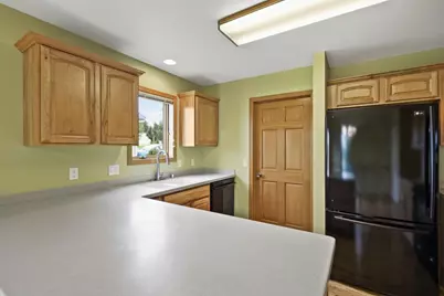 402 Matterhorn Drive, Verona, WI 53593 - Photo 13