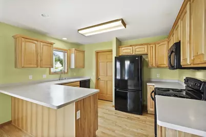 402 Matterhorn Drive, Verona, WI 53593 - Photo 11