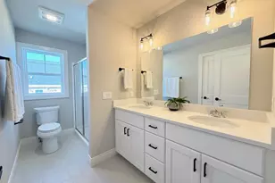 Unit 4 4 Bellflower Dr, DeForest, WI 53532 - Photo 15