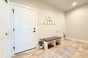 Unit 4 4 Bellflower Dr, DeForest, WI 53532 - Photo 11