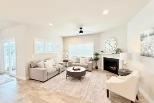 Unit 4 4 Bellflower Dr, DeForest, WI 53532 - Photo 1