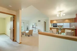 1032 S Sunnyvale Ln, Madison, WI 53713 - Photo 9