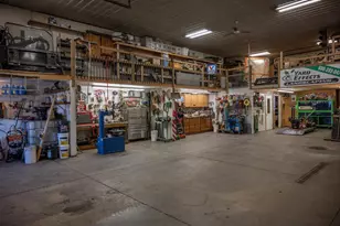 1626 Academy St, Elroy, WI 53929 - Photo 11