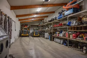 1626 Academy St, Elroy, WI 53929 - Photo 23