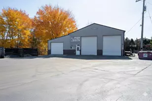 1626 Academy St, Elroy, WI 53929 - Photo 3