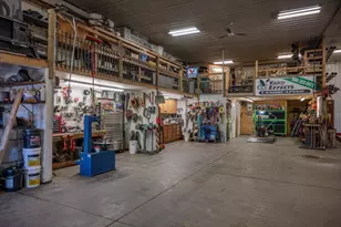 1626 Academy St, Elroy, WI 53929 - Photo 9