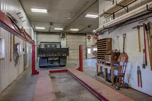 1626 Academy St, Elroy, WI 53929 - Photo 11