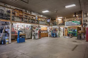 1626 Academy St, Elroy, WI 53929 - Photo 13