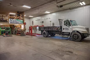 1626 Academy St, Elroy, WI 53929 - Photo 17