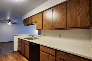 1140 Morraine View Dr, Madison, WI 53719 - Photo 11