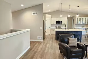 2634 Hamilton St, Portage, WI 53901 - Photo 11