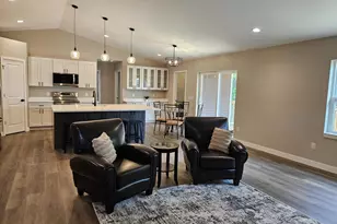 2634 Hamilton St, Portage, WI 53901 - Photo 9