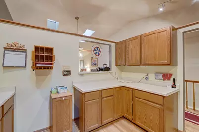 711 Kensington Square, Stoughton, WI 53589 - Photo 15