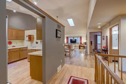 711 Kensington Square, Stoughton, WI 53589 - Photo 3