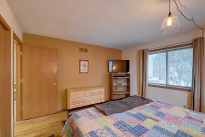 711 Kensington Square, Stoughton, WI 53589 - Photo 17