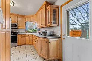 610 Crimson Ct, Reedsburg, WI 53959 - Photo 7