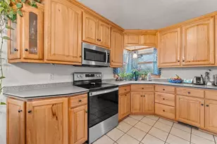 610 Crimson Ct, Reedsburg, WI 53959 - Photo 9