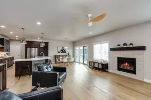 409 Peterson Trail, Oregon, WI 53575 - Photo 3