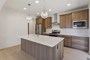 6680 Redpoll Rd, Middleton, WI 53562 - Photo 5