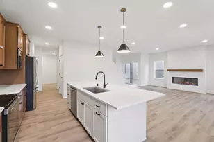 6674 Redpoll Rd, Middleton, WI 53562 - Photo 5