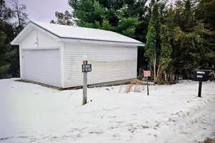 2434 Hillcrest Ave, Friendship, WI 53934 - Photo 3