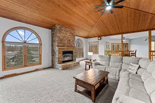 S4362 Fox Hill Cir, Baraboo, WI 53913 - Photo 11