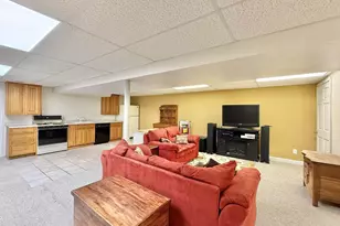 1719 Emerson St, Beloit, WI 53511 - Photo 29